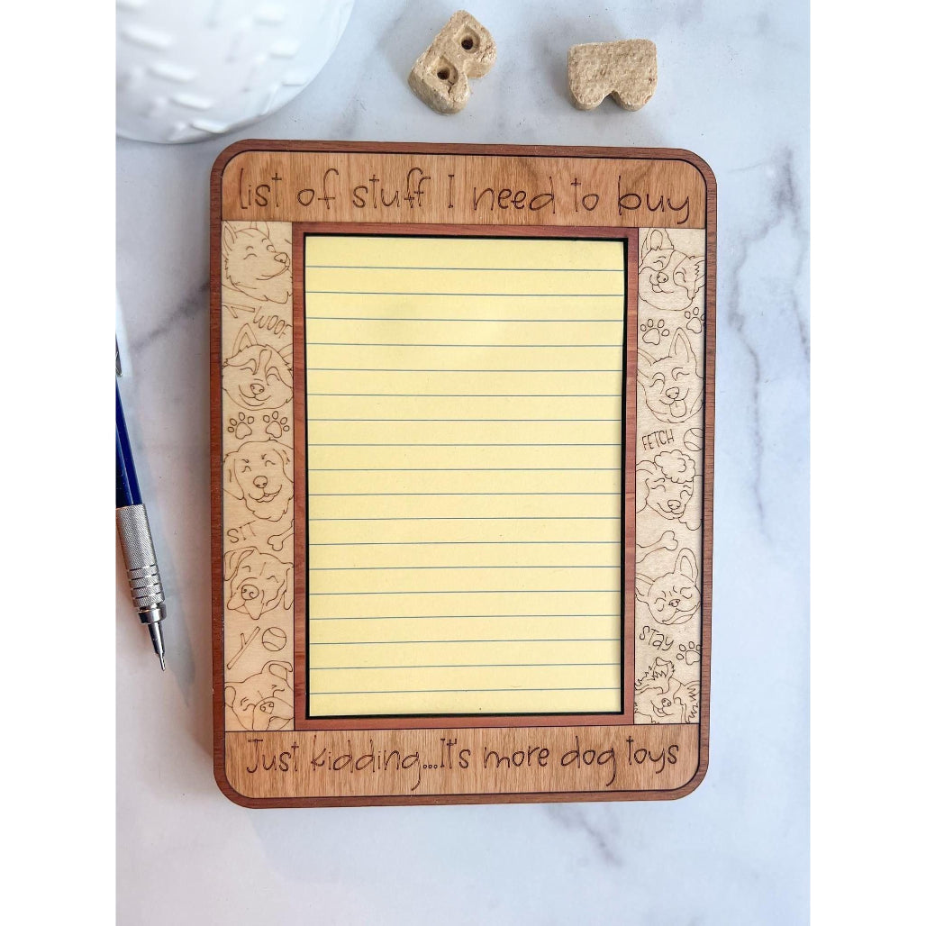 A wooden sticky note holder with a pet dog and cat theme, featuring a 4x6 inch notepad.