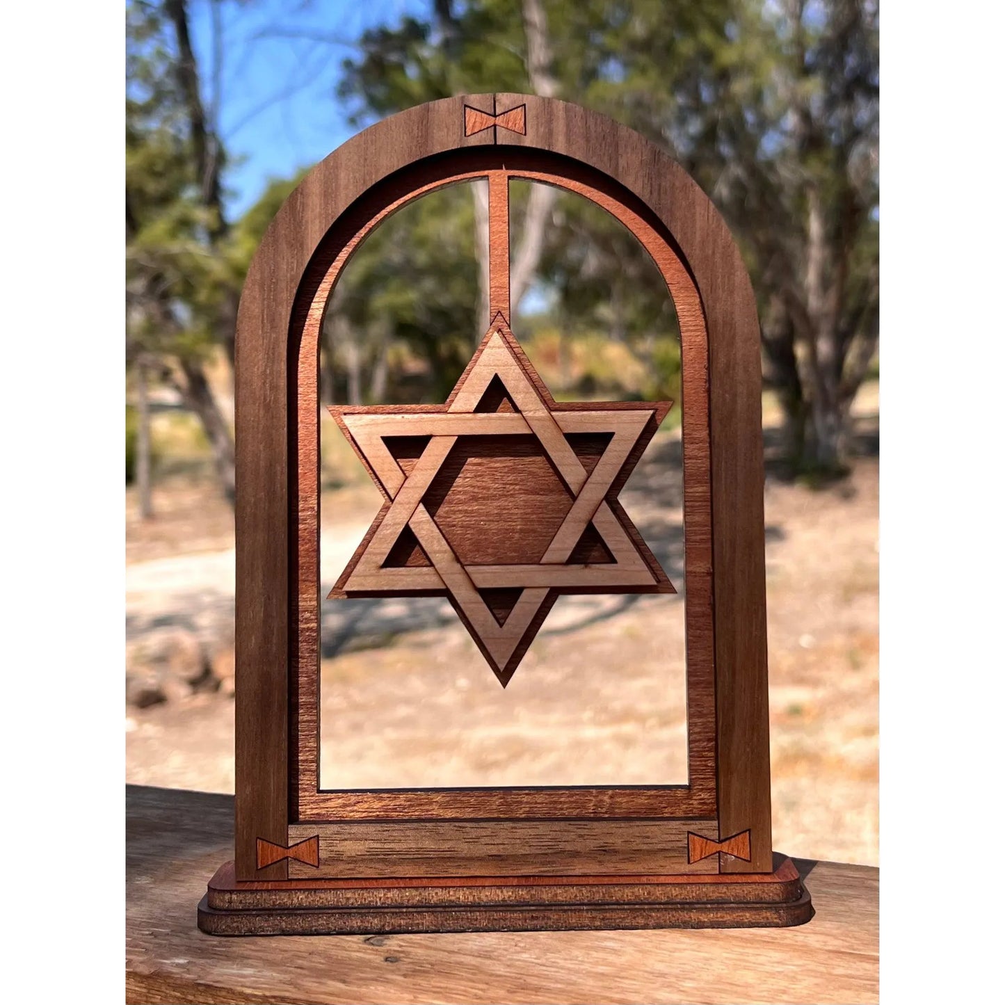 Holiday Arch Decor