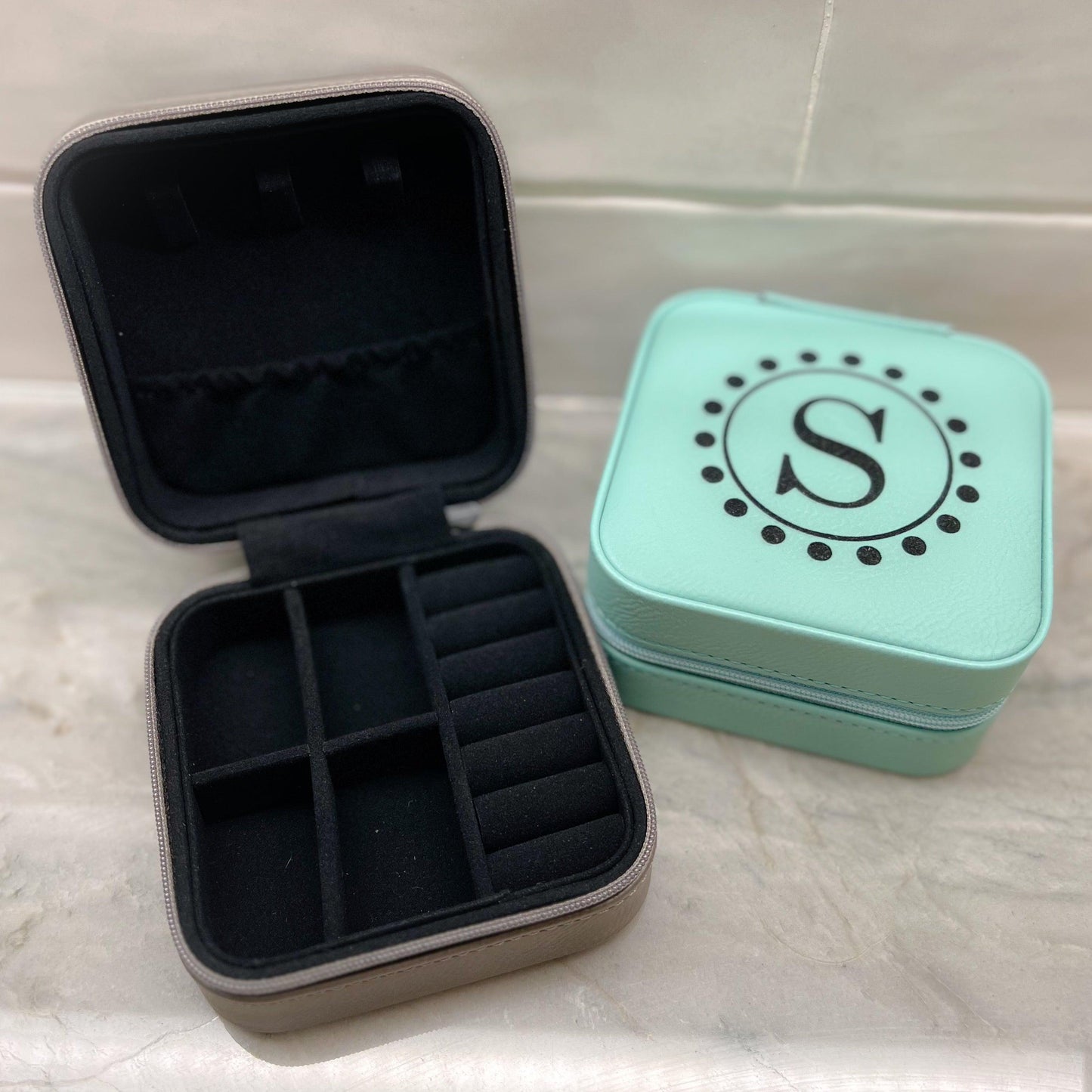 Leatherette Travel Jewelry Box