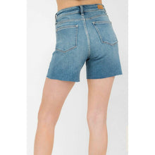 Load image into Gallery viewer, Judy Blue Cut Off Denim Shorts